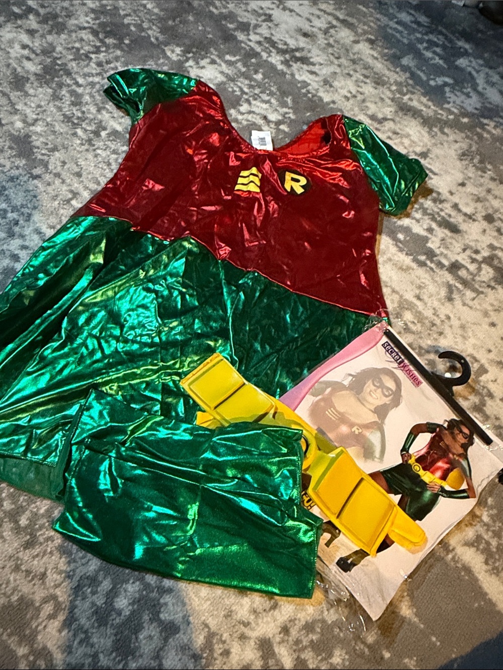 Green and Red Robin-Inspired Women Size 18-20 Costume with Yellow Utility Belt